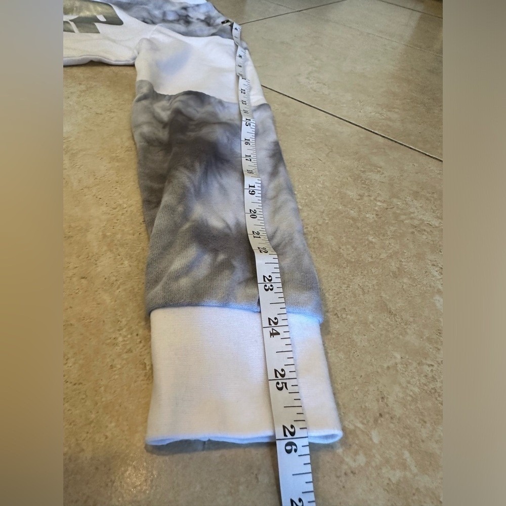 Her Universe Star Wars Sweatshirt Women XS Grey White Tie-Dye Metallic Logo - Picture 8 of 9